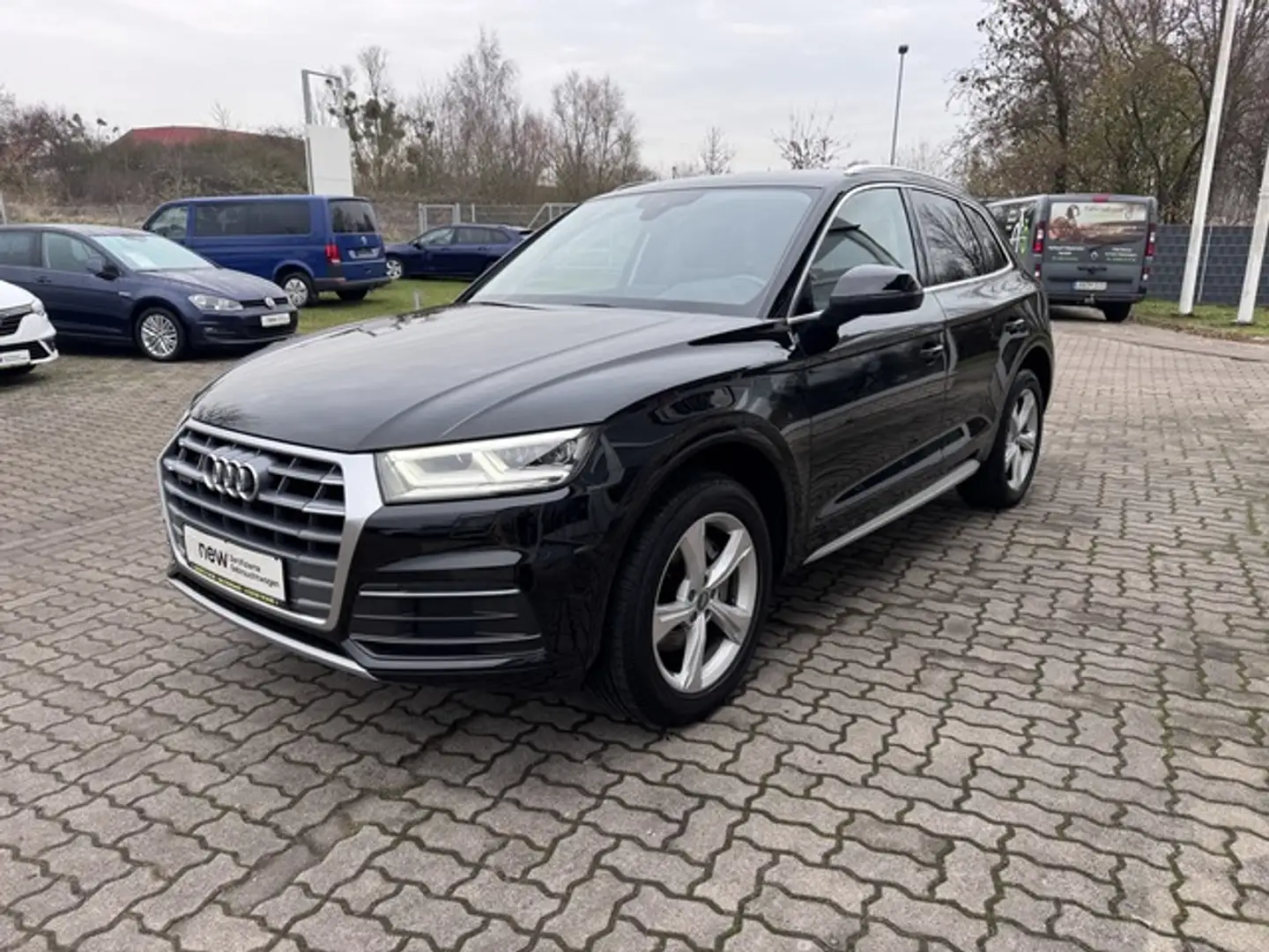 Audi Q5 40 TDI quattro sport Schwarz - 1