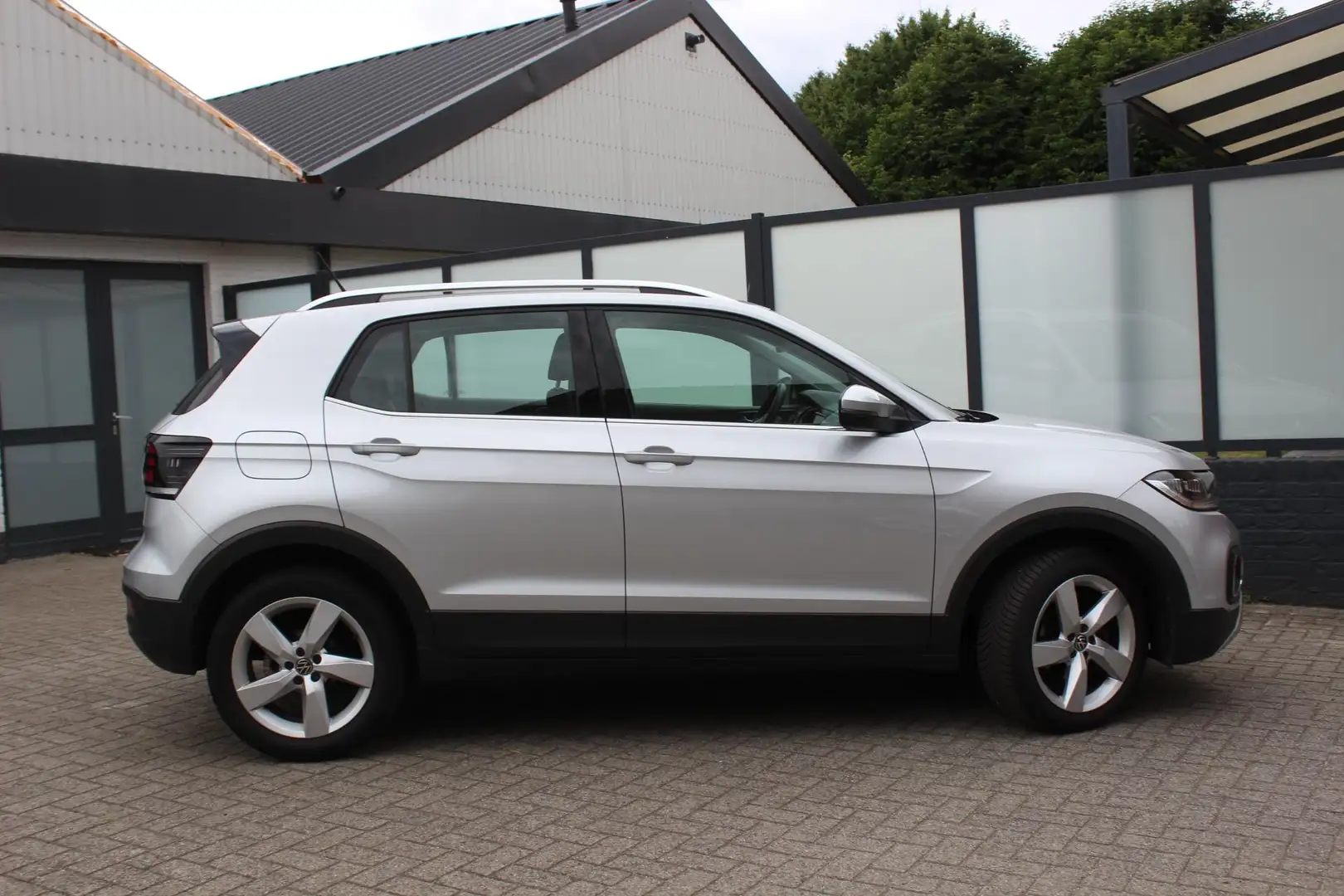 Volkswagen T-Cross 1.0 TSI Style Executive Pack, Navigatie/Carplay, W - 2