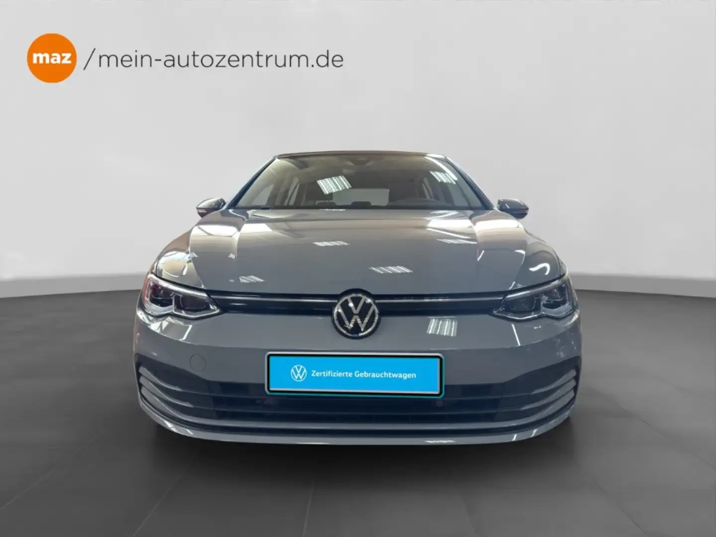 Volkswagen Golf VIII 1.5 eTSI Life Alu Matrix LED Pano Navi ACC He Grau - 2