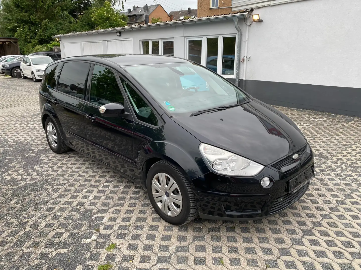 Ford S-Max Trend - Diesel, 7 Sitzer, Klima, TÜV 11/25 Чорний - 1