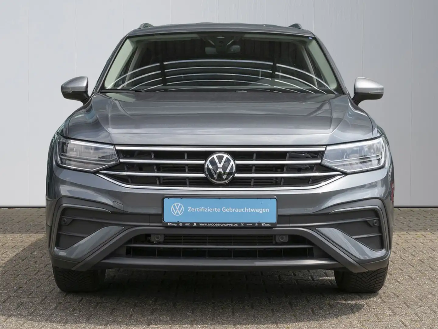 Volkswagen Tiguan Allspace 1.5 TSI Life ACC,SHZ,AHK,PDC Gris - 2
