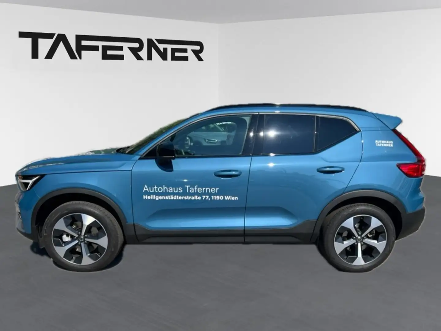 Volvo XC40 B3 A Plus Dark Blau - 2