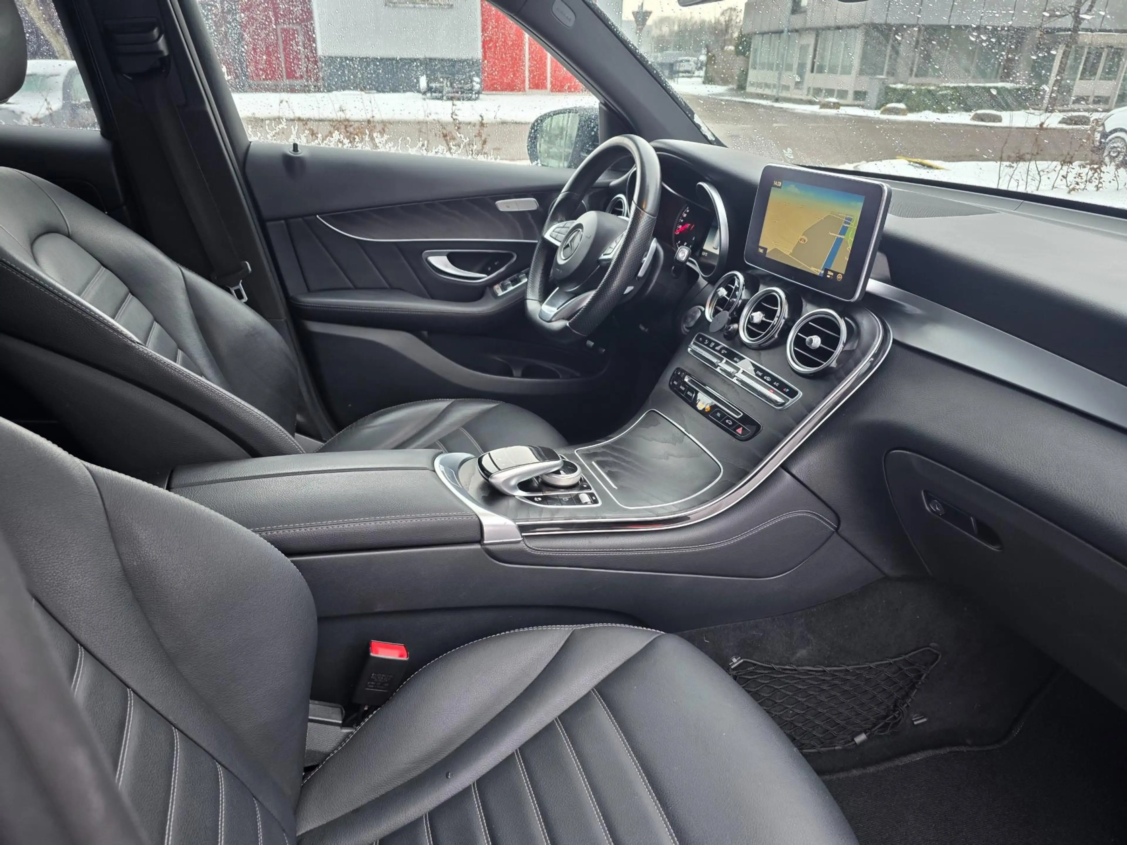 Mercedes-Benz GLC 350 d 4MATIC Premium Plus — photo 5