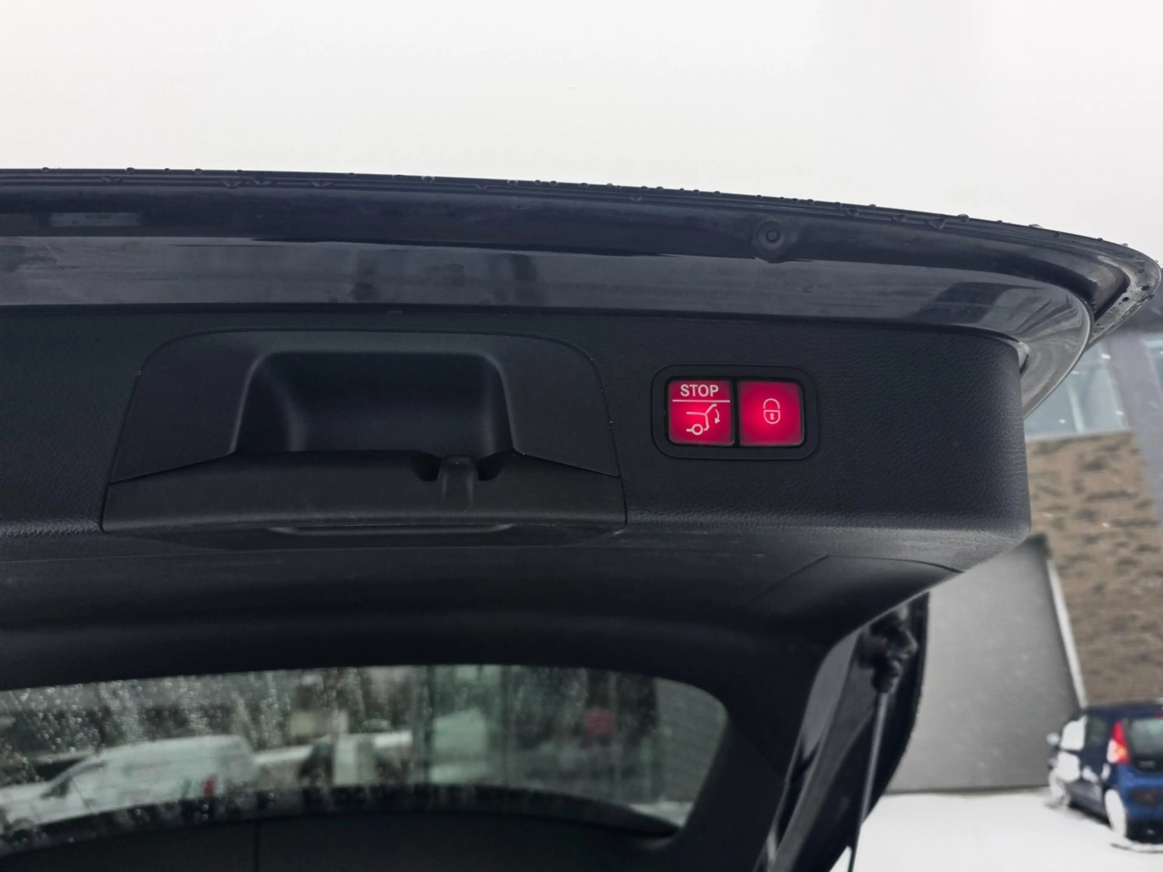 Mercedes-Benz GLC 350 d 4MATIC Premium Plus — photo 11