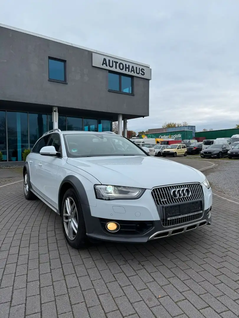 Audi A4 allroad quattro 3.0 TDI clean diesel Navi Weiß - 1
