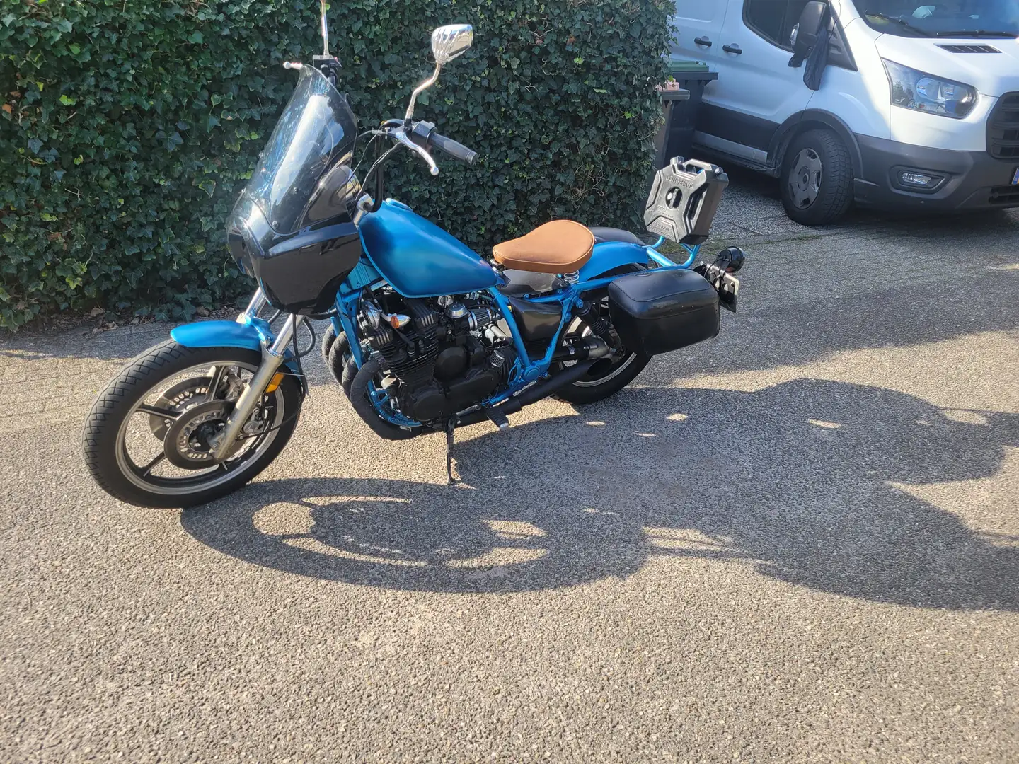 Yamaha XJ 750 Zwart - 2