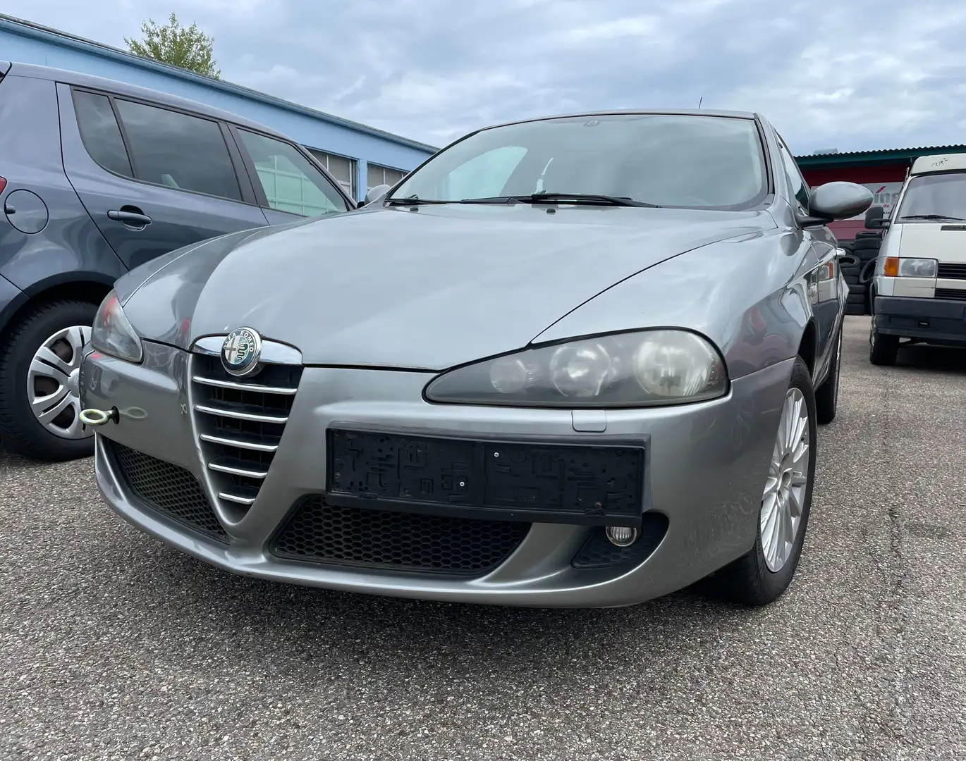 Alfa Romeo 147 2.0 TS 16V Distinctive Selespeed Grau - 1