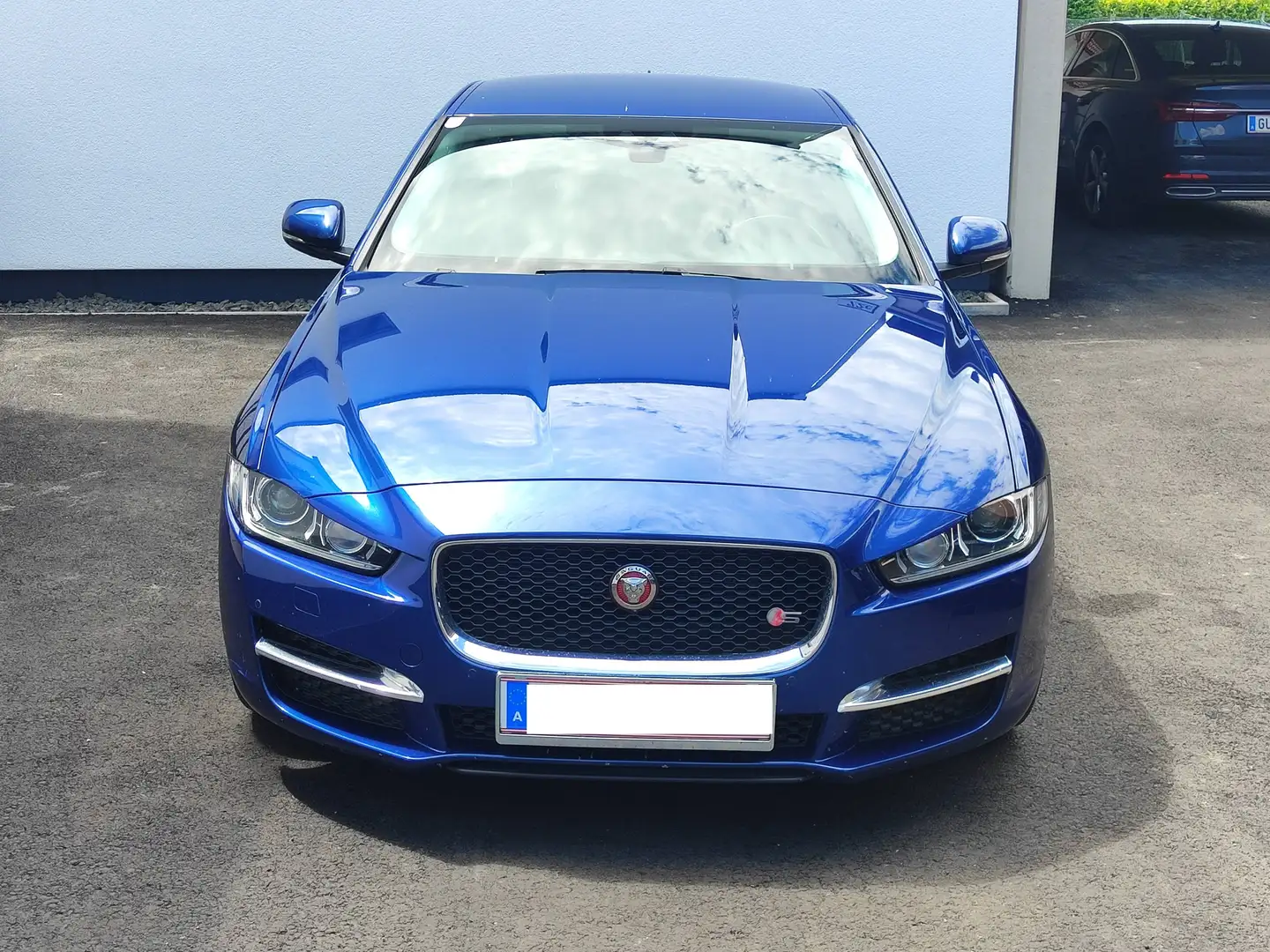 Jaguar XE XE 20d Prestige Aut. Prestige Blau - 1