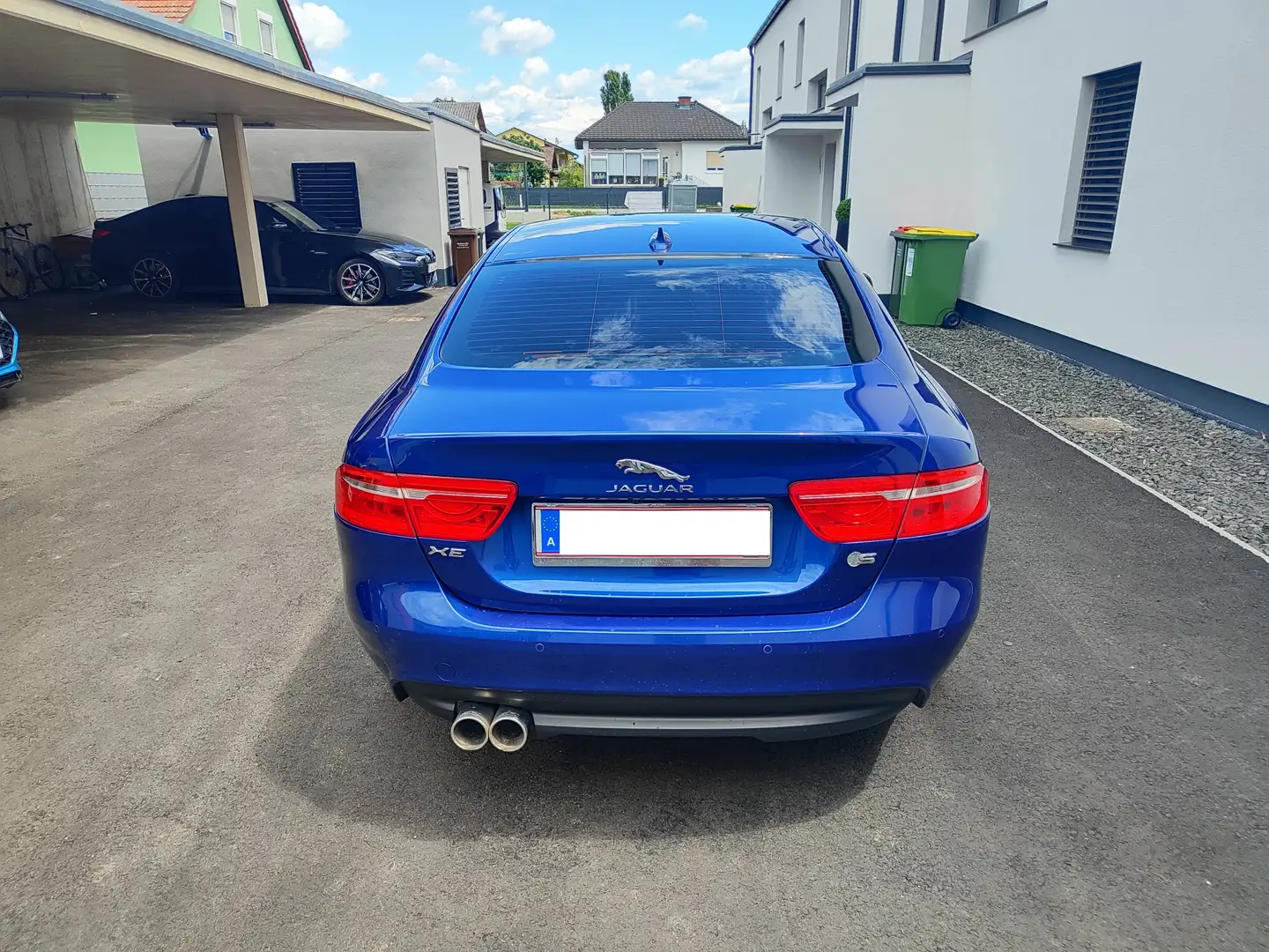 Jaguar XE XE 20d Prestige Aut. Prestige Blau - 2