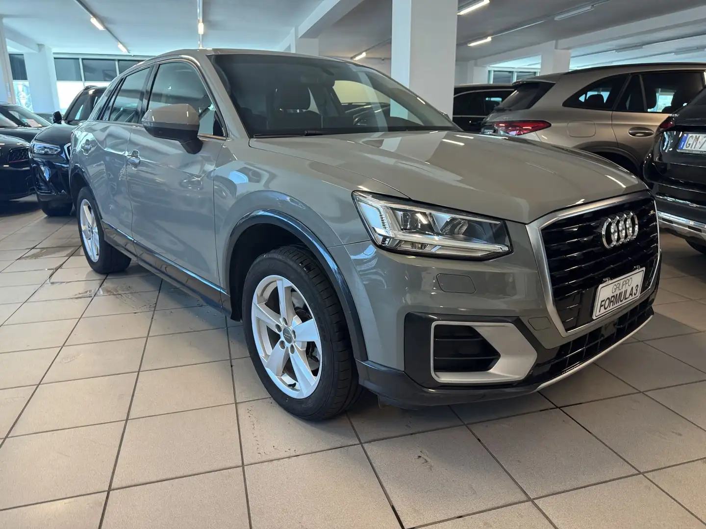Audi Q2 1.6 TDI Sport Grigio - 2