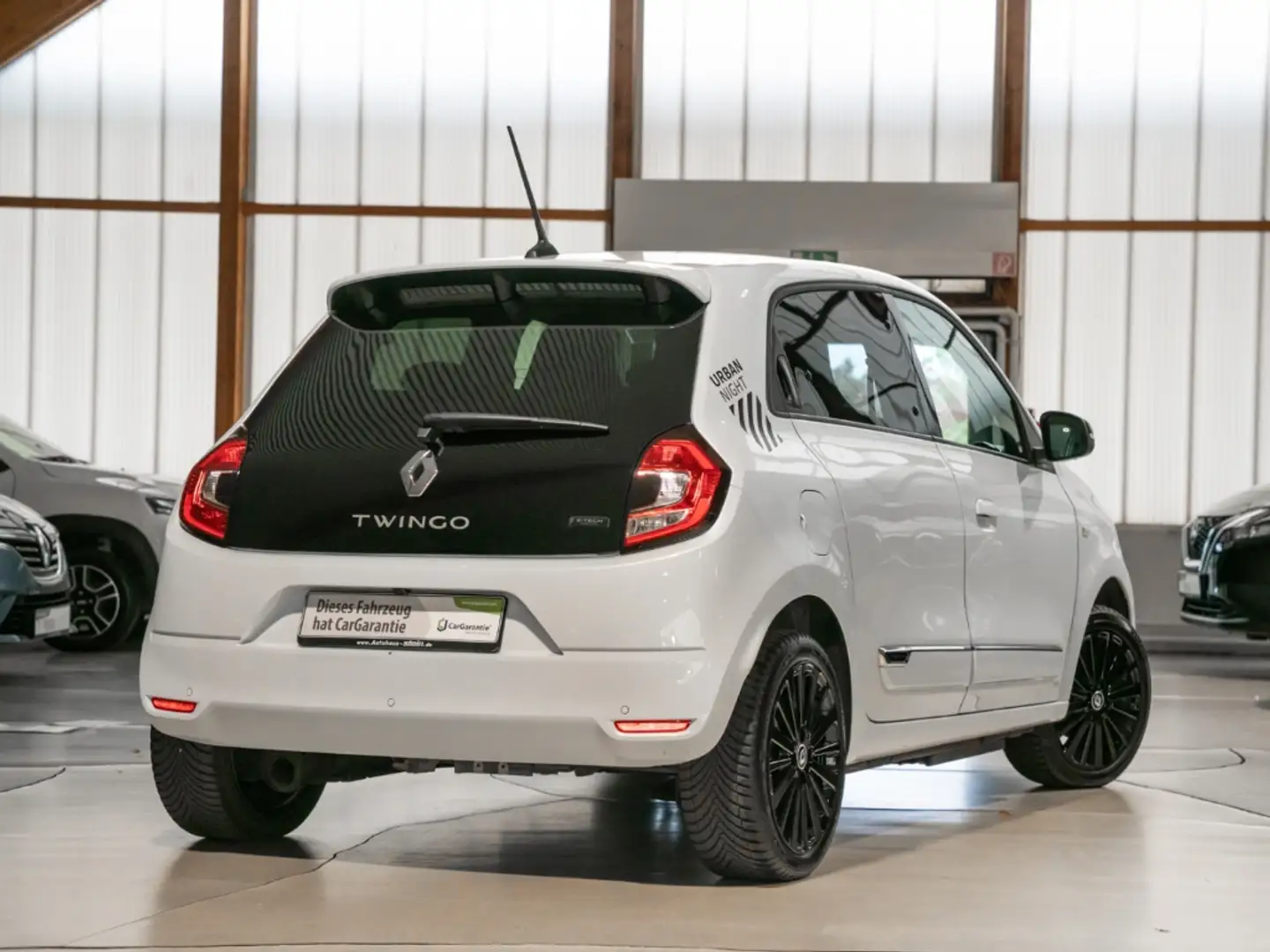 Renault Twingo Techno Electric URBAN NIGHT Navi Apple Carplay Kli Weiß - 2