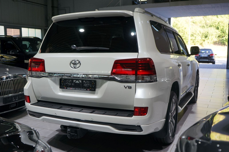 Toyota Land Cruiser 200 V8-D FACELIFT*STEPP-LEDER*ACC* — photo 8