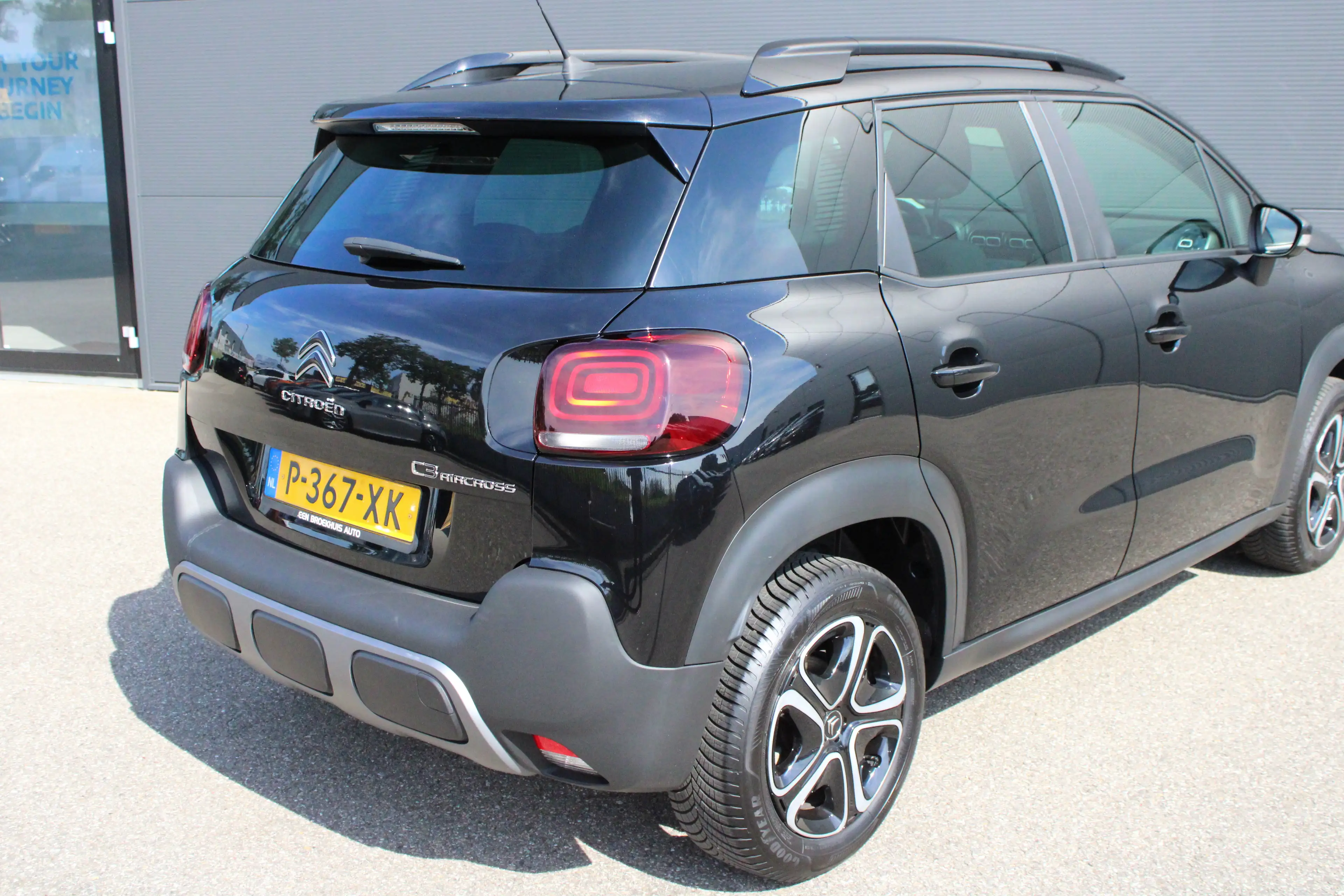Citroen C3 Aircross 1.2 PureTech 110pk Feel | Navigatie | Bluetooth | — photo 9