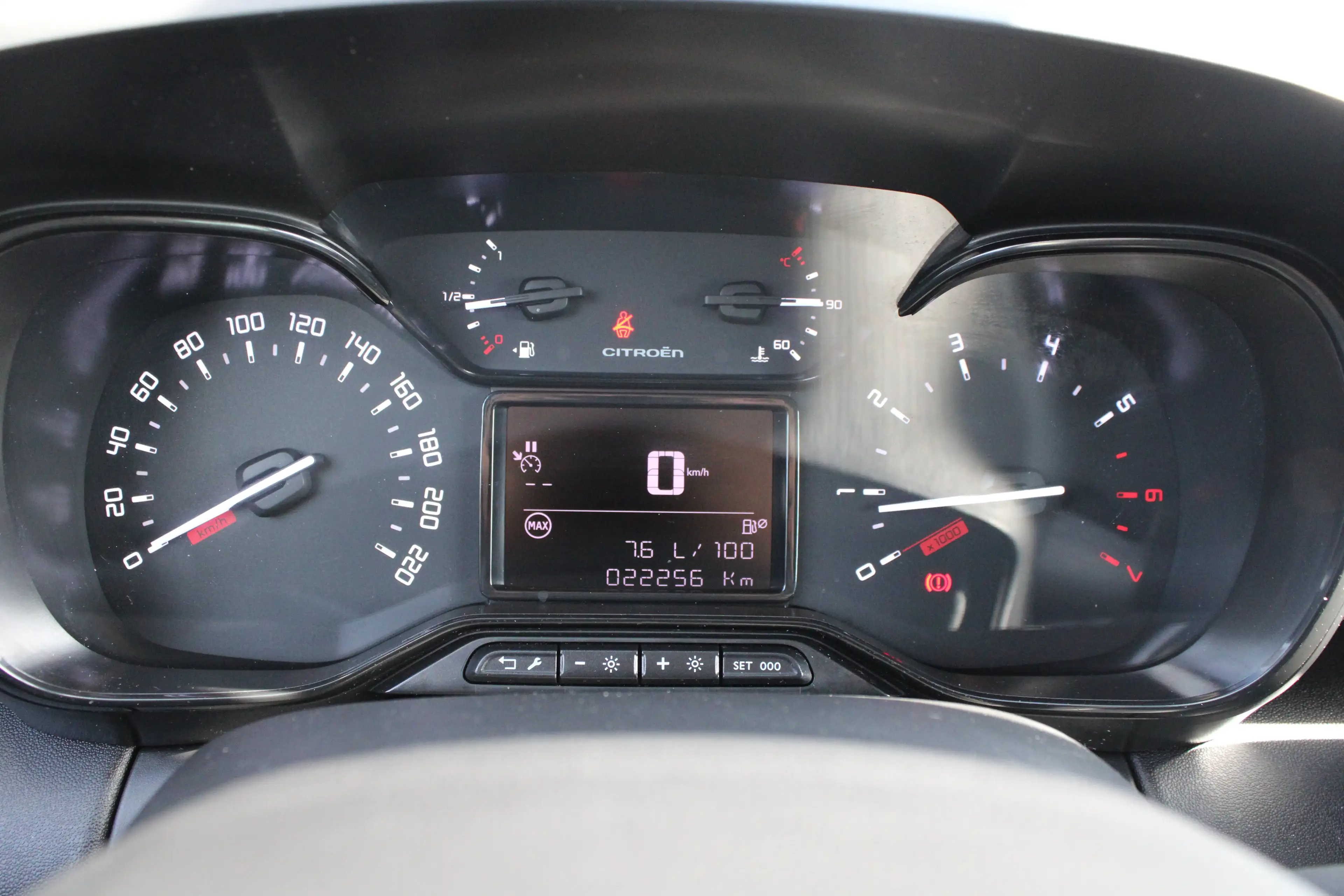 Citroen C3 Aircross 1.2 PureTech 110pk Feel | Navigatie | Bluetooth | — photo 22