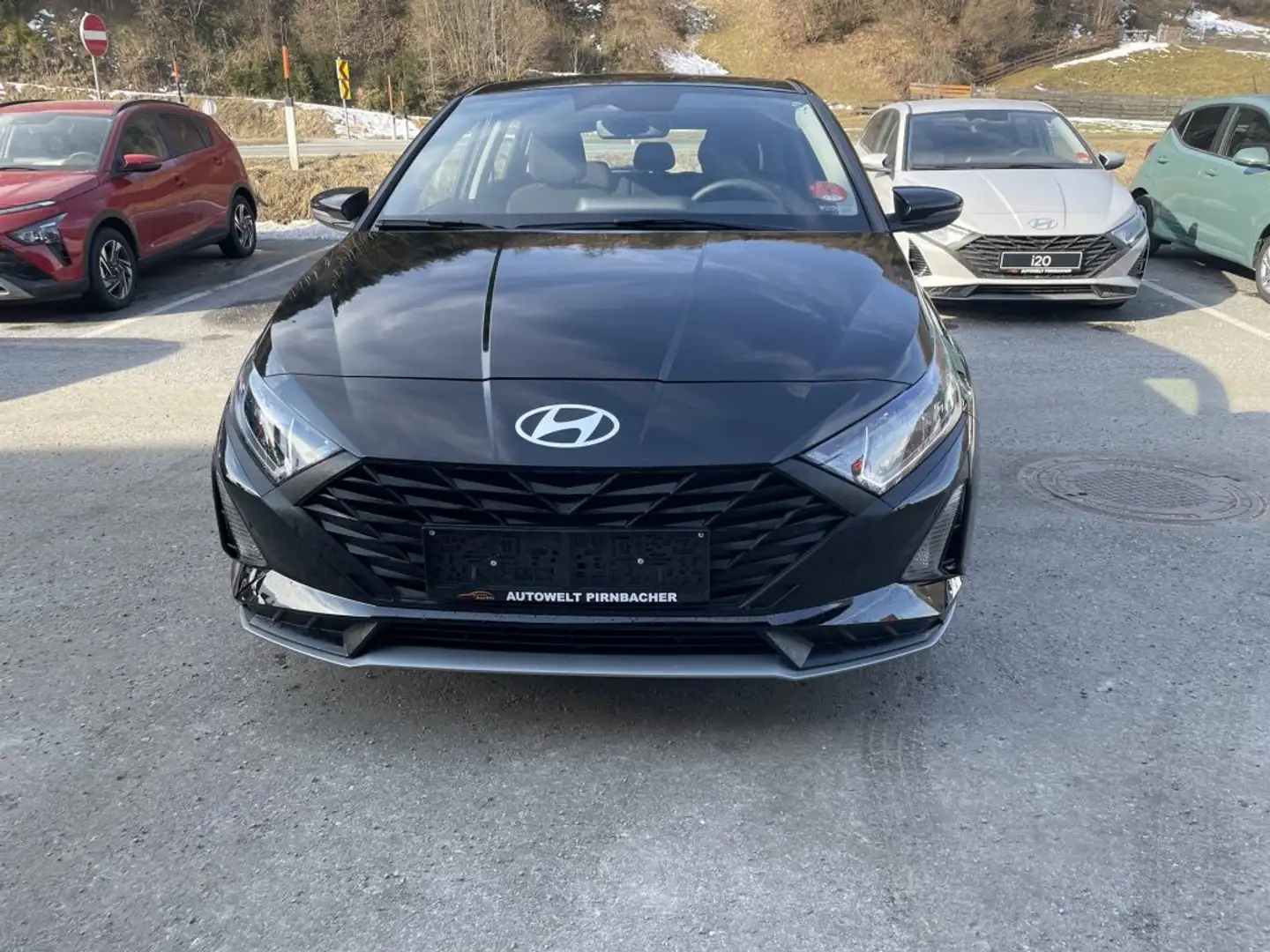 Hyundai i20 (BC3) Smart Line 1.2 MPI b5bs1 Schwarz - 1