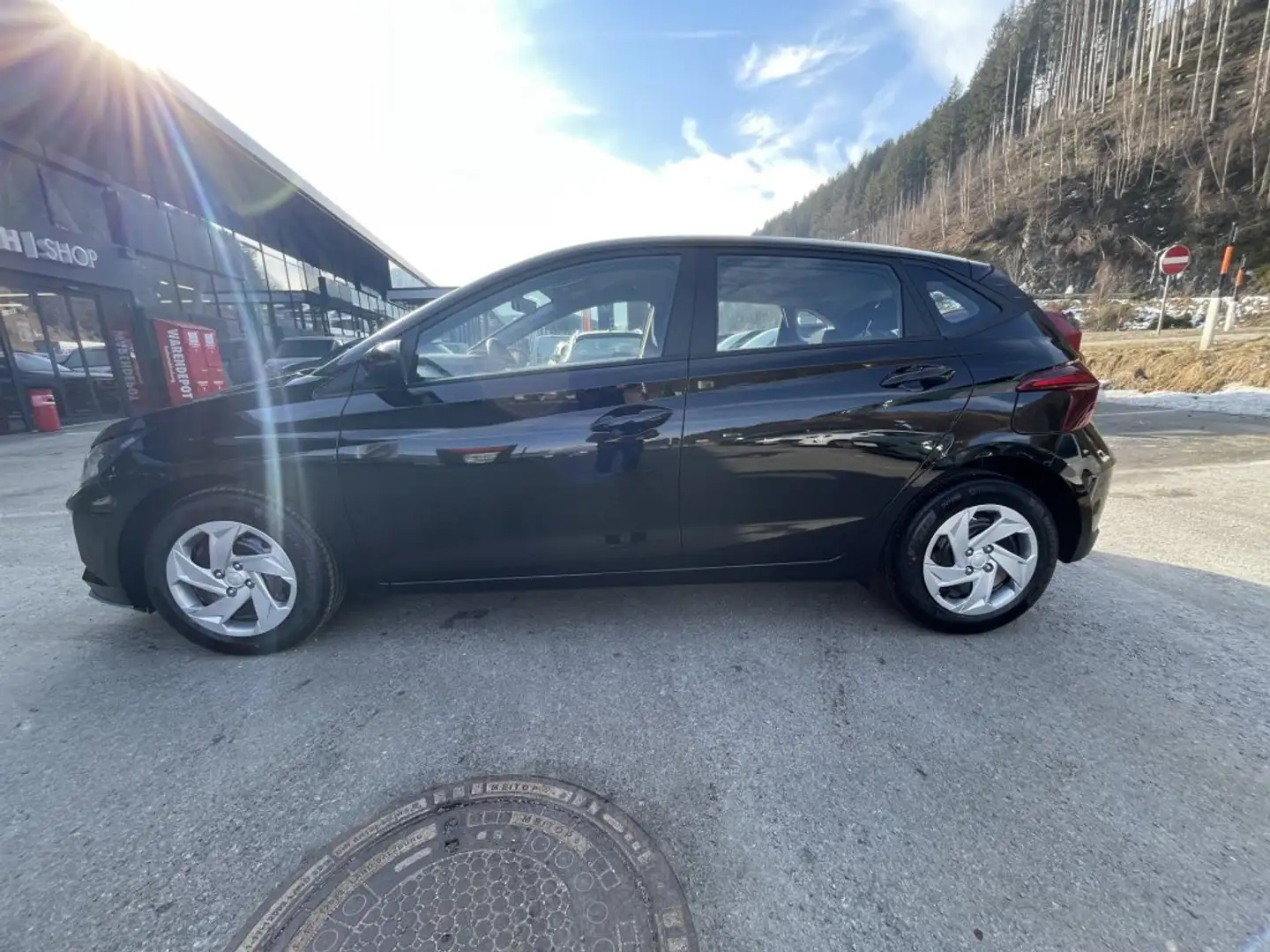 Hyundai i20 (BC3) Smart Line 1.2 MPI b5bs1 Schwarz - 2
