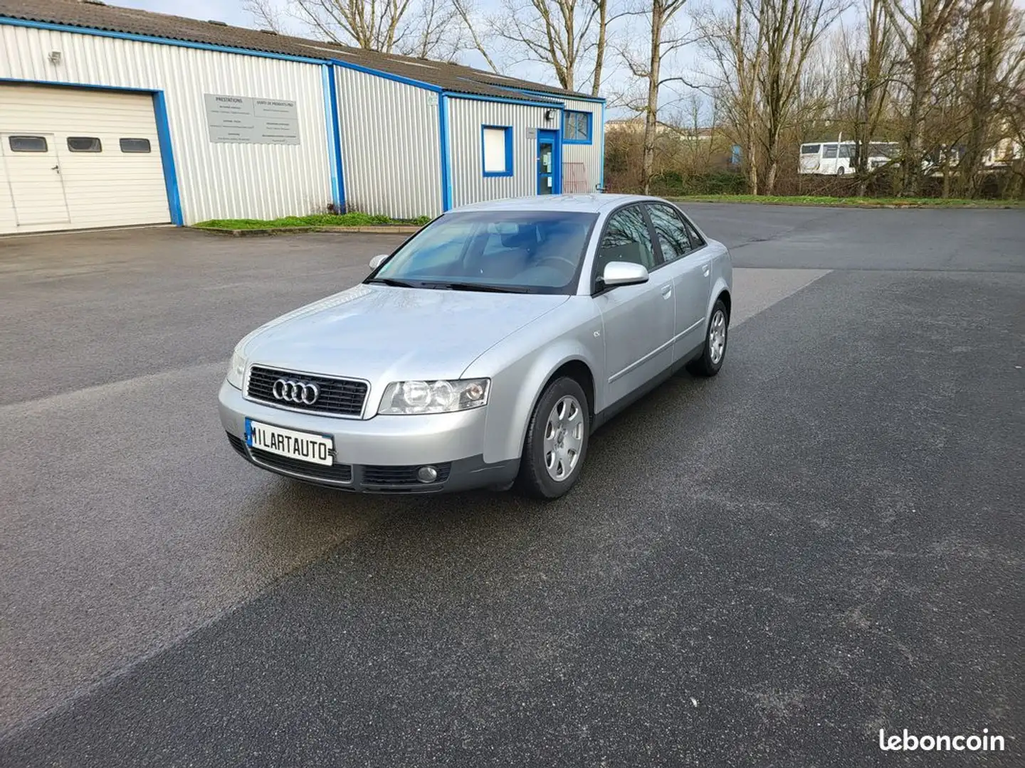 Audi A4 1.9TDI 101 Ch. Très Bon Etat.. Gris - 1