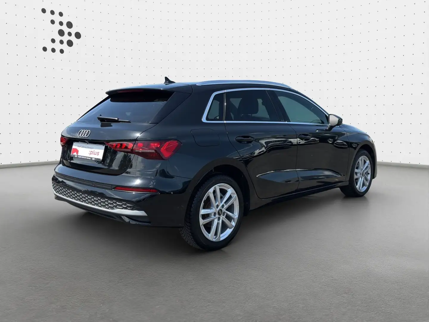 Audi A3 30 TFSI*NAVI-PLUS*KAMERA*VIRTUAL*LE Zwart - 2