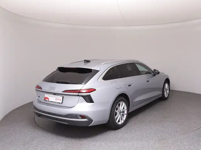 Audi A6 view 4
