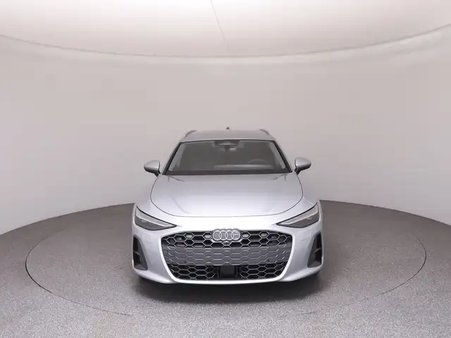 Audi A6 view 3