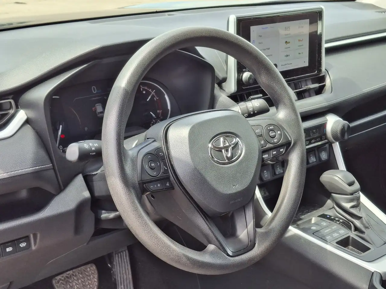 Toyota RAV 4 снимка Toyota RAV 4