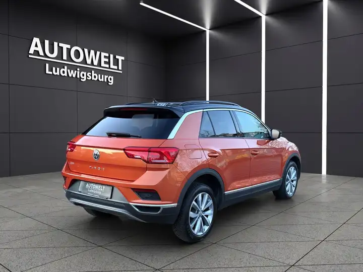 Volkswagen T-Roc Style 2.0 TDI DSG ACC-LED-NAVI-SPUR-TOT – Foto 5