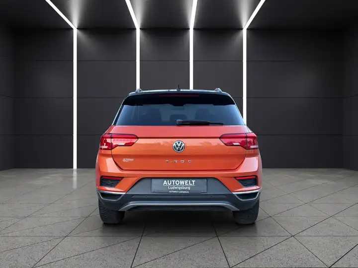 Volkswagen T-Roc Style 2.0 TDI DSG ACC-LED-NAVI-SPUR-TOT – Foto 6