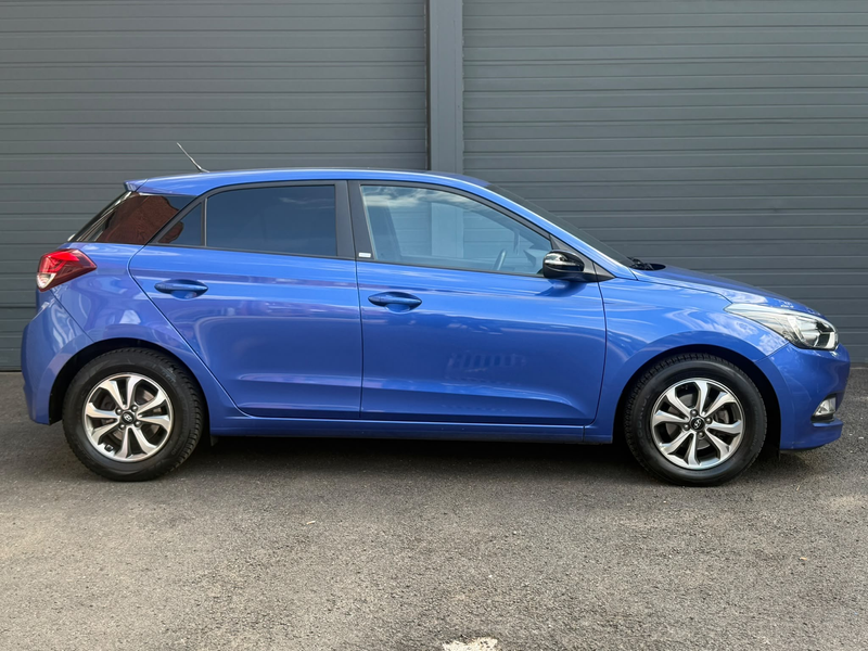 Hyundai i20 Passion - 1. Hand - Klima - Sitzheizung — photo 7