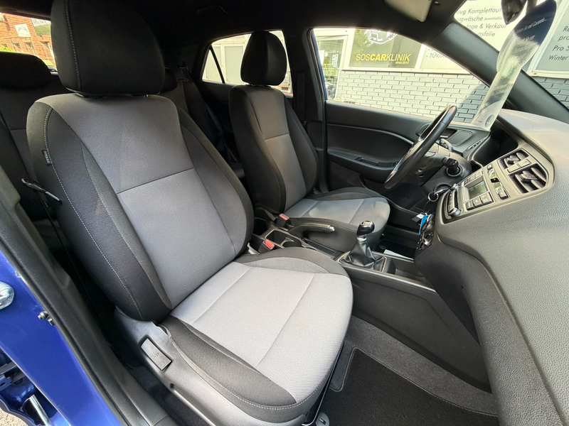 Hyundai i20 Passion - 1. Hand - Klima - Sitzheizung — photo 15