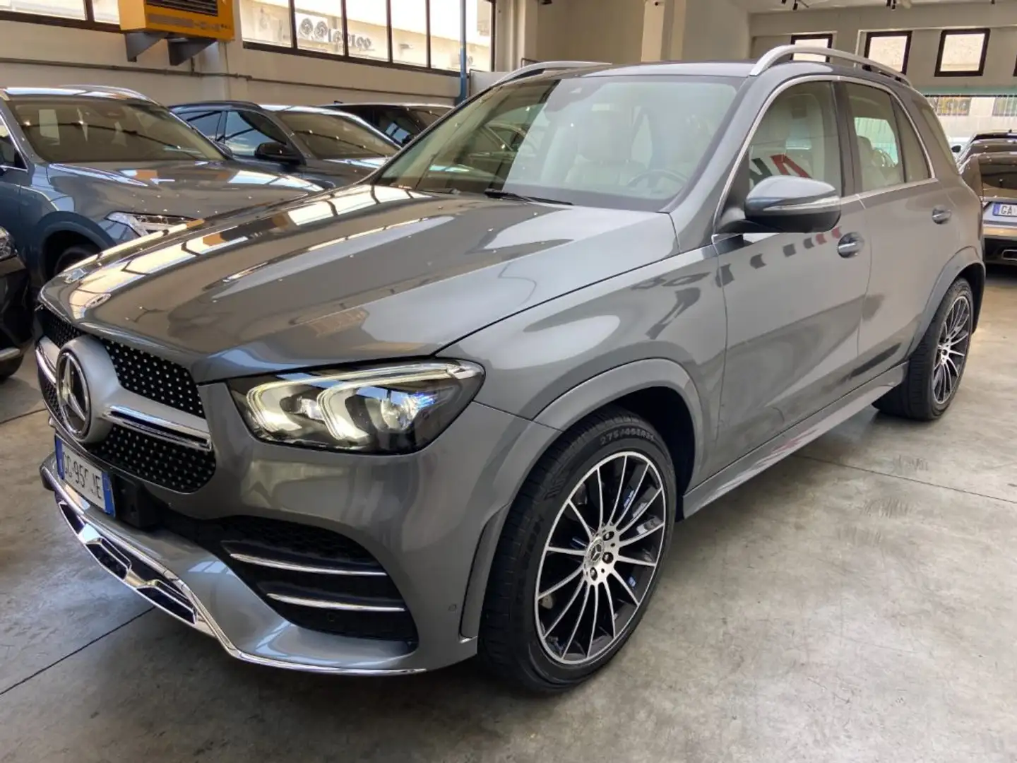 Mercedes-Benz GLE 300 d 4Matic Premium AMG Grigio - 2