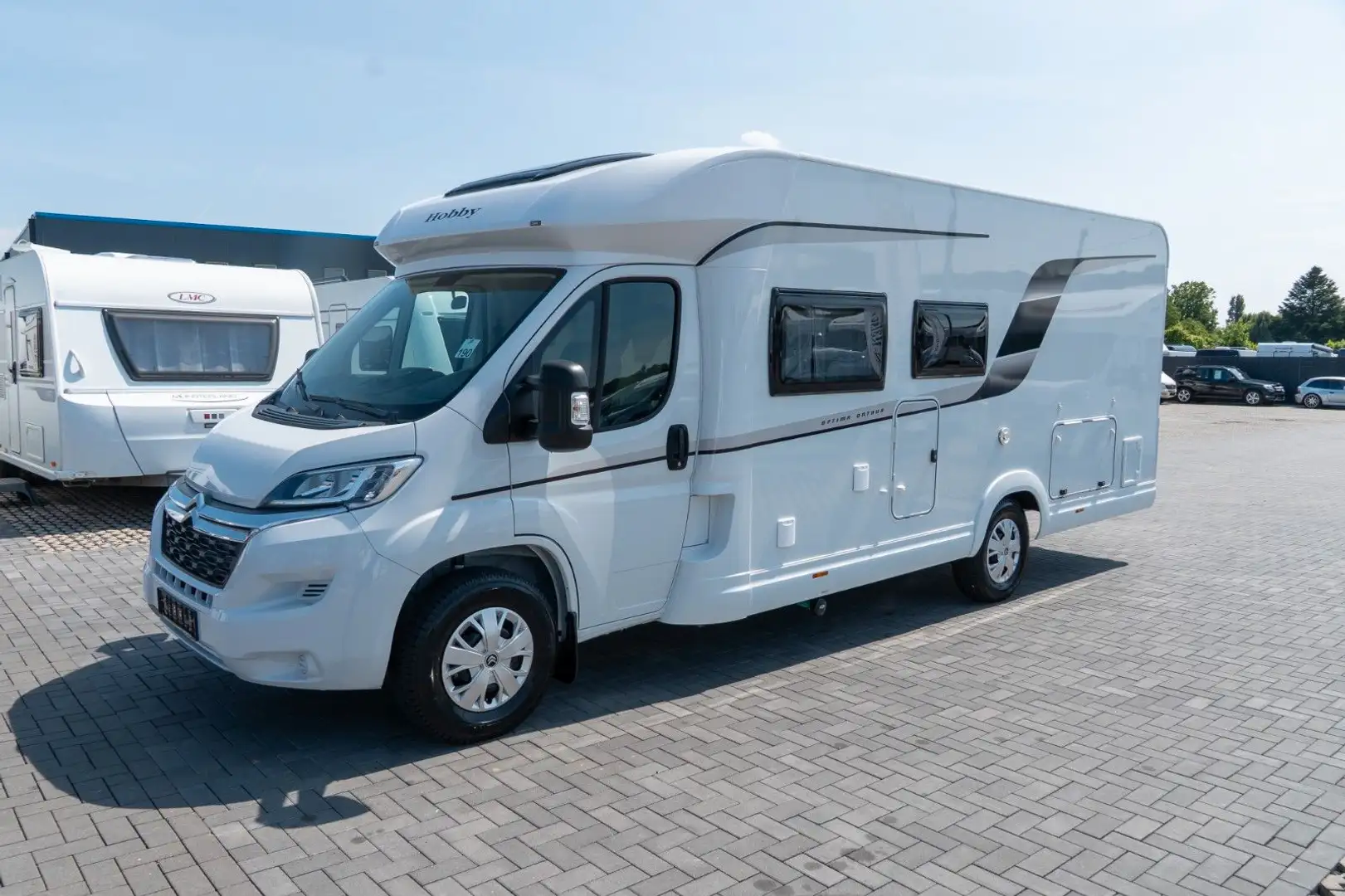 Hobby Optima OnTour T70E *Einzelbetten*Heckbad* - 2