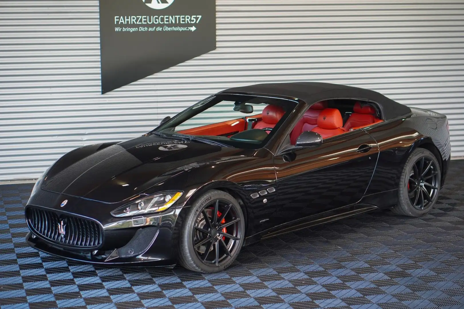 Maserati GranCabrio S 4.7L V8/PDC/NAVI/SHZ/BOSE Czarny - 2
