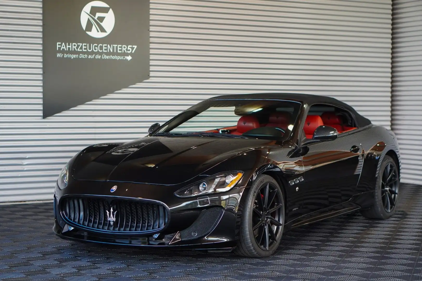 Maserati GranCabrio S 4.7L V8/PDC/NAVI/SHZ/BOSE Czarny - 1