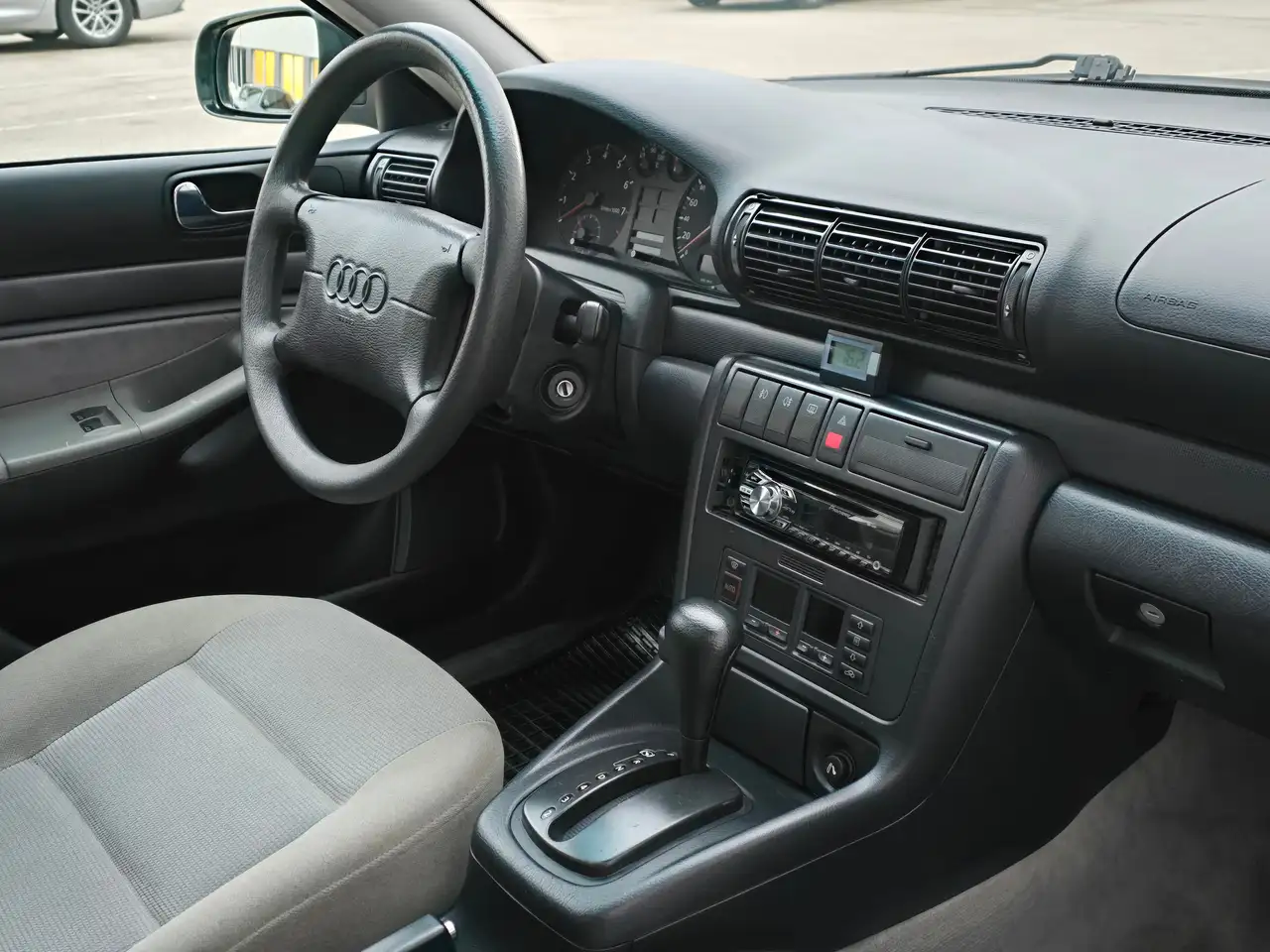 Audi A4 2,6 Top – Bild 16