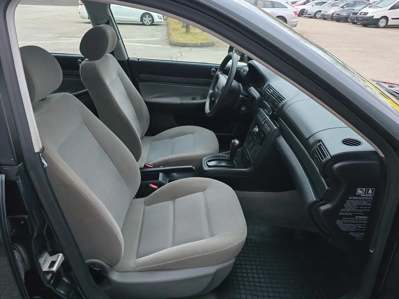 Audi A4 2,6 Top – Bild 14