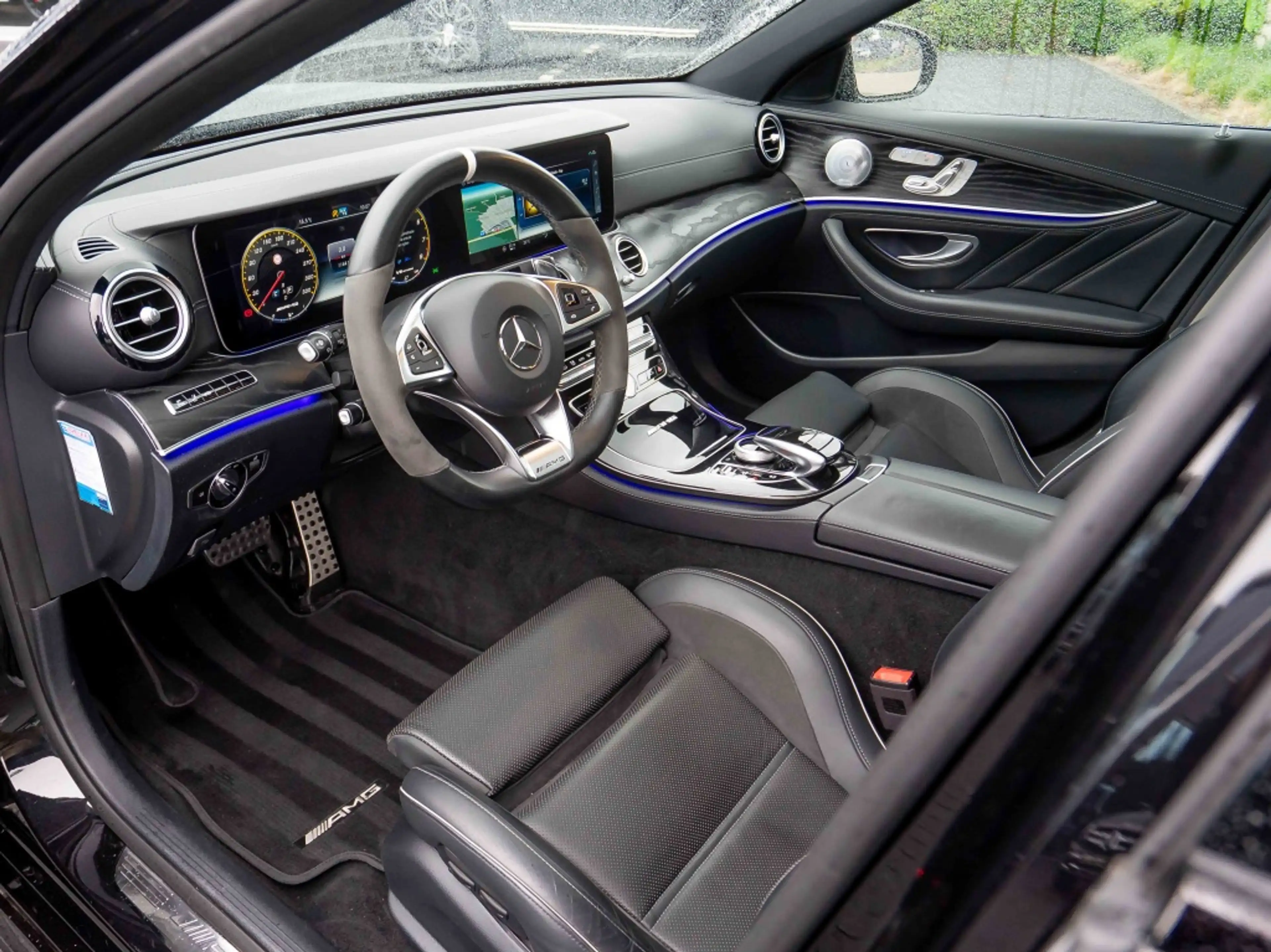 Mercedes-Benz E 63 AMG Estate S 4MATIC Premium Plus | AMG Performance sto — photo 3
