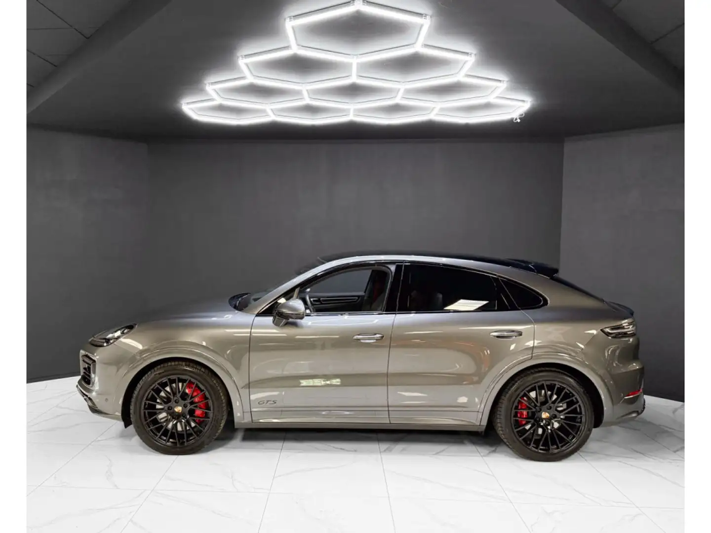 Porsche Cayenne GTS Coupe 4.0 V8 460ch Gris - 2