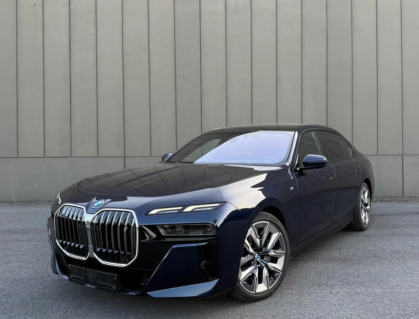 BMW i7 xDrive60 M Sport INDIVIDUAL | THEATRE | Lounge |.. Bleu - 1