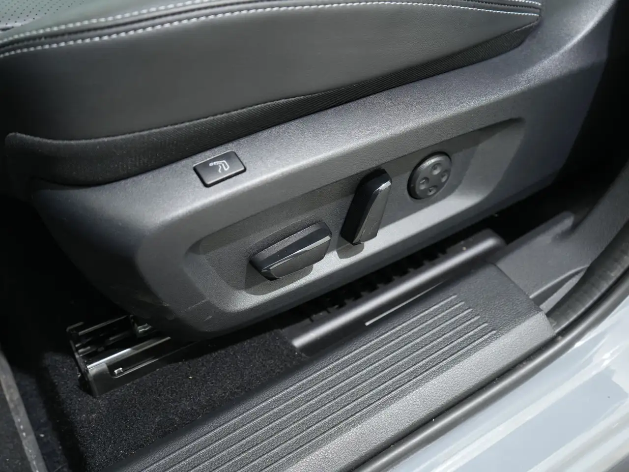 Nissan Qashqai 1.3 MHEV 158PK TEKNA PLUS XTRONIC Panoramadak, миниатюра 29