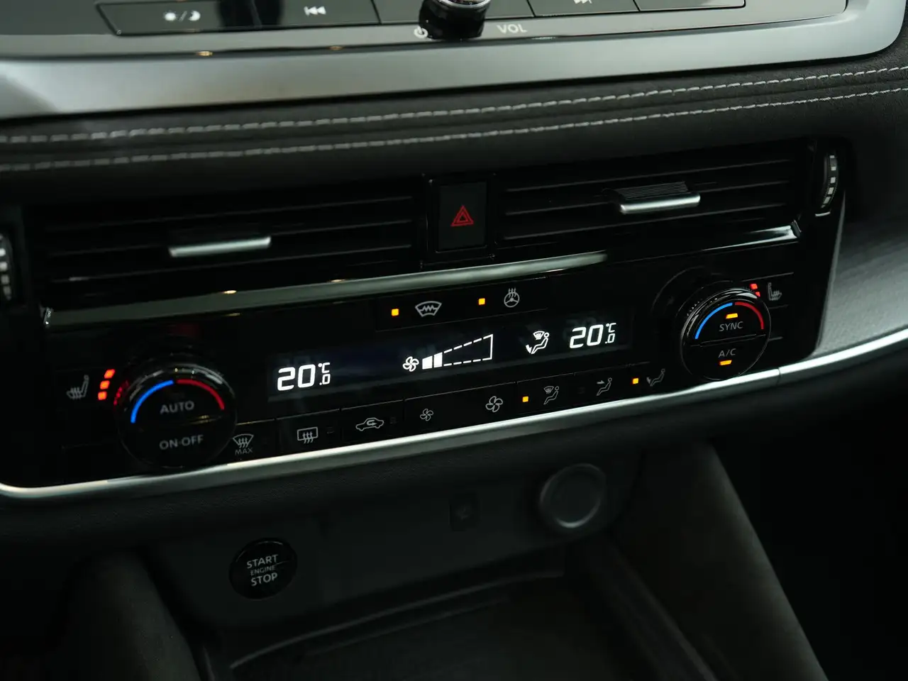 Nissan Qashqai 1.3 MHEV 158PK TEKNA PLUS XTRONIC Panoramadak, миниатюра 10