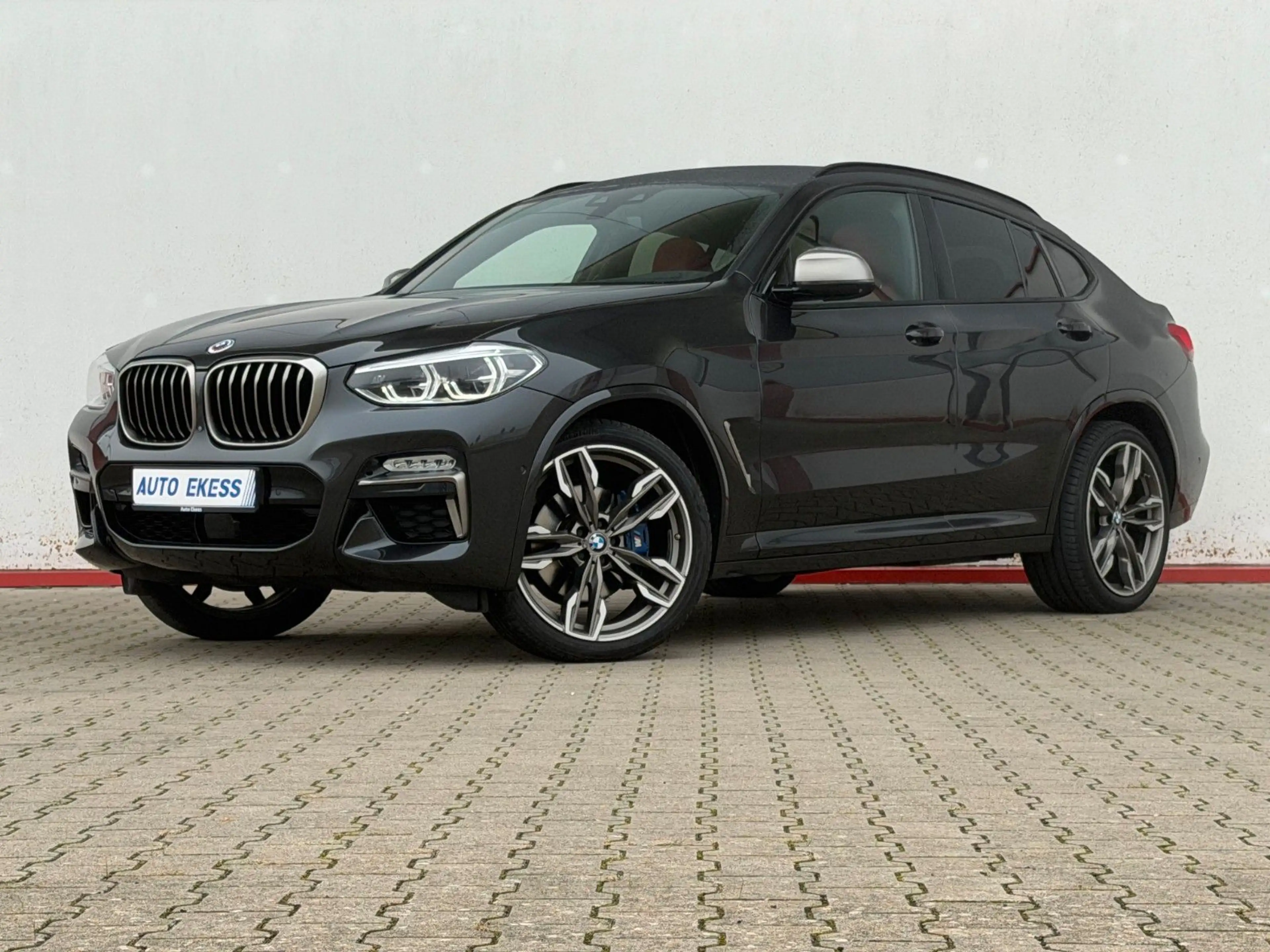 BMW X4 M40d ACC*HuD*PANO*AHK*H/K* — photo 3