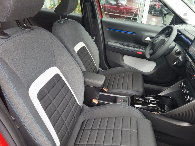 Citroen C3 ë 113 PLUS — photo 11
