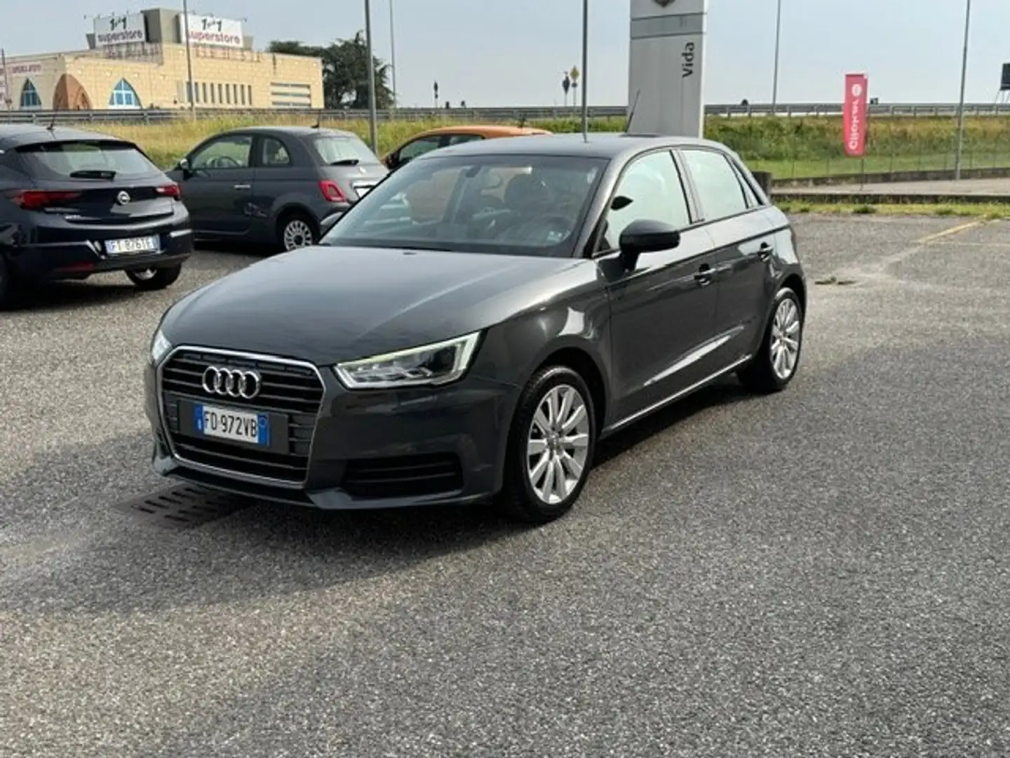 Audi A1 A1 Sportback 1.4 tdi Metal ultra Grigio - 2