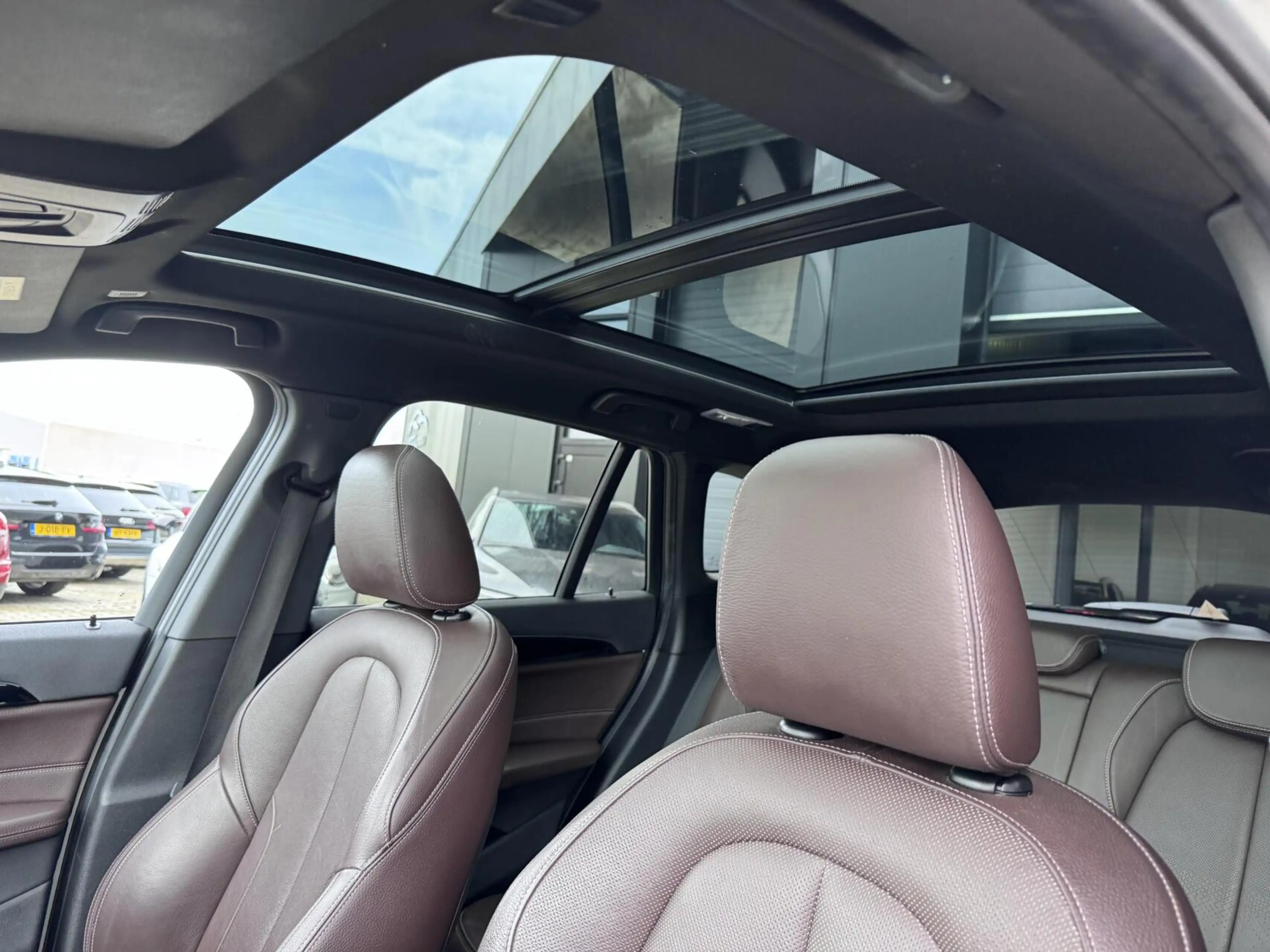 BMW X1 sDrive20i High Executive M Sport NL AUTO|VOL OPTIE — photo 6