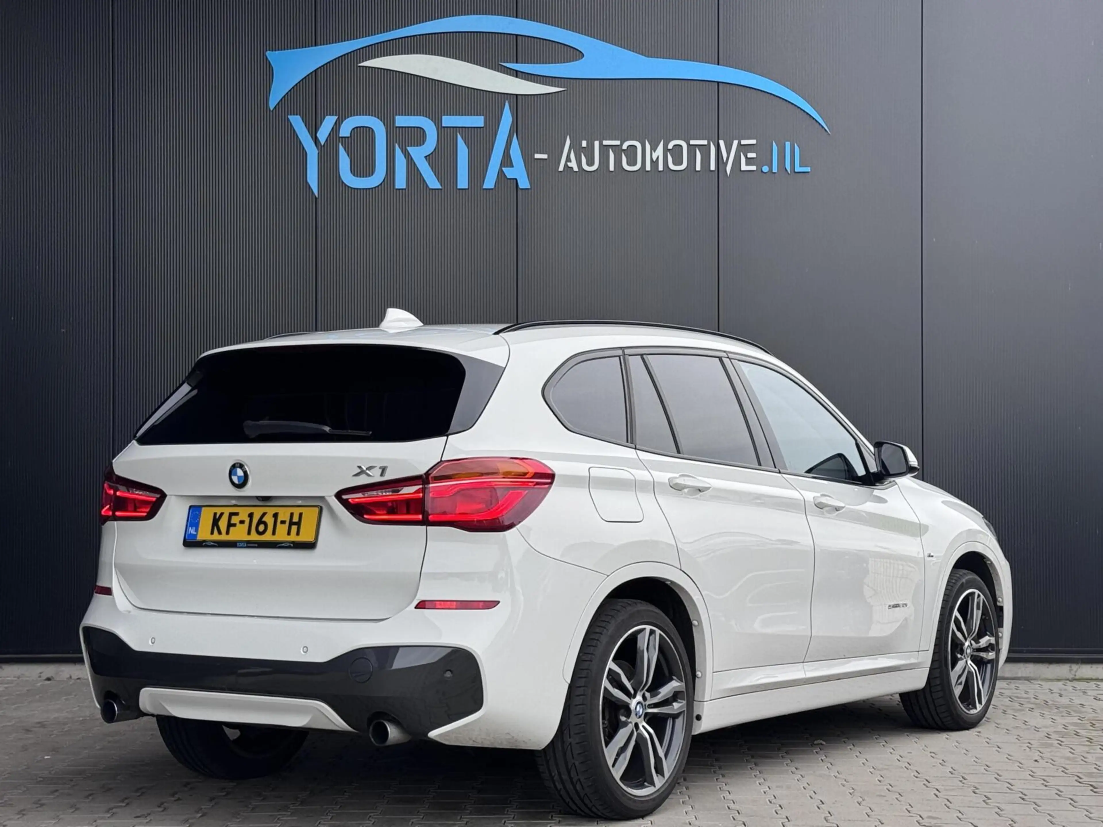 BMW X1 sDrive20i High Executive M Sport NL AUTO|VOL OPTIE — photo 3