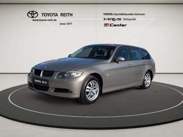 Touring AHK-klappbar Navi Klimaautom Xenon SHZ Tem