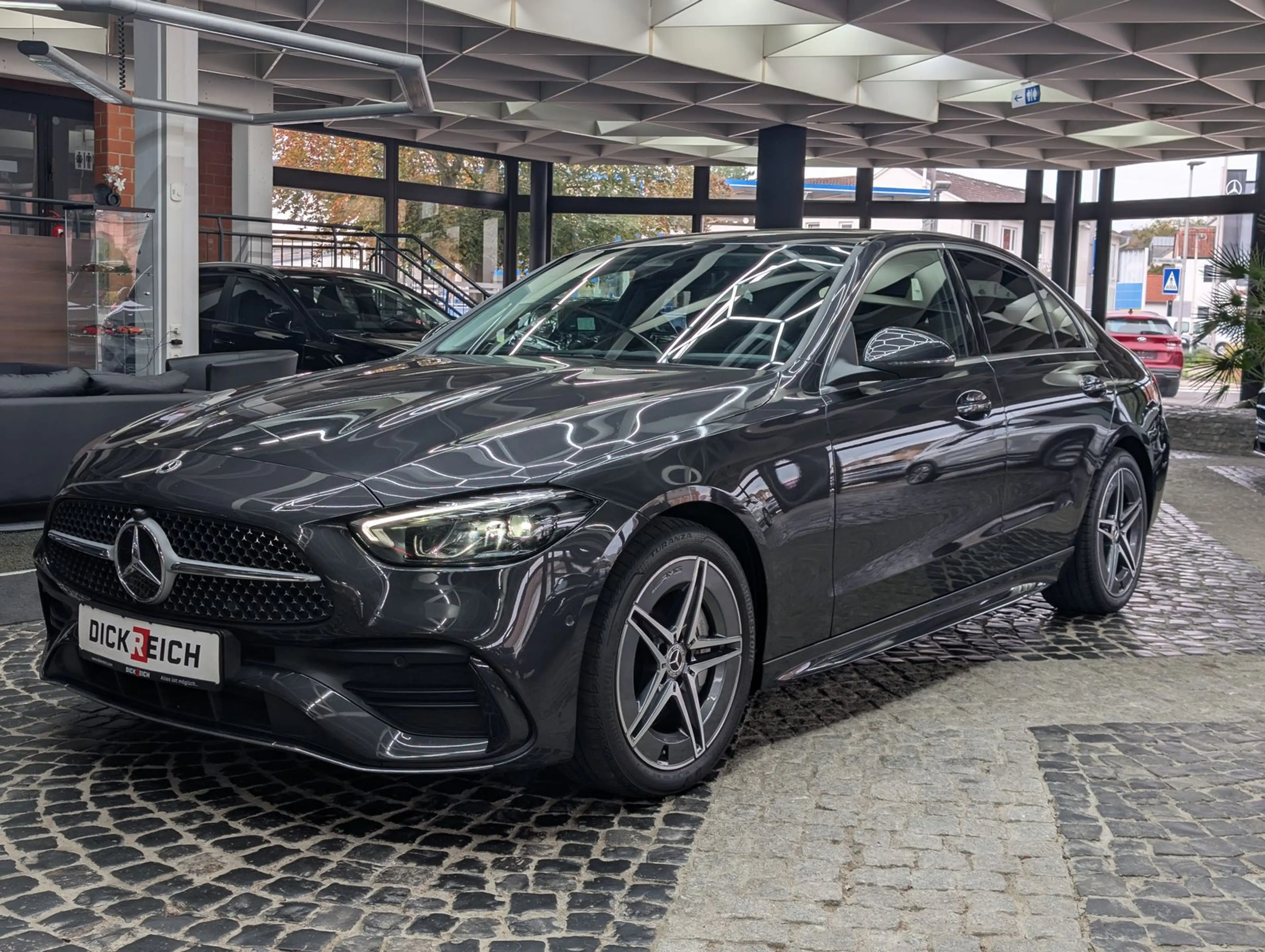 Mercedes-Benz C 220 d AMG BURMESTER*LED*KAM*VIRT*MBUX*AMBI*AHK — photo 4