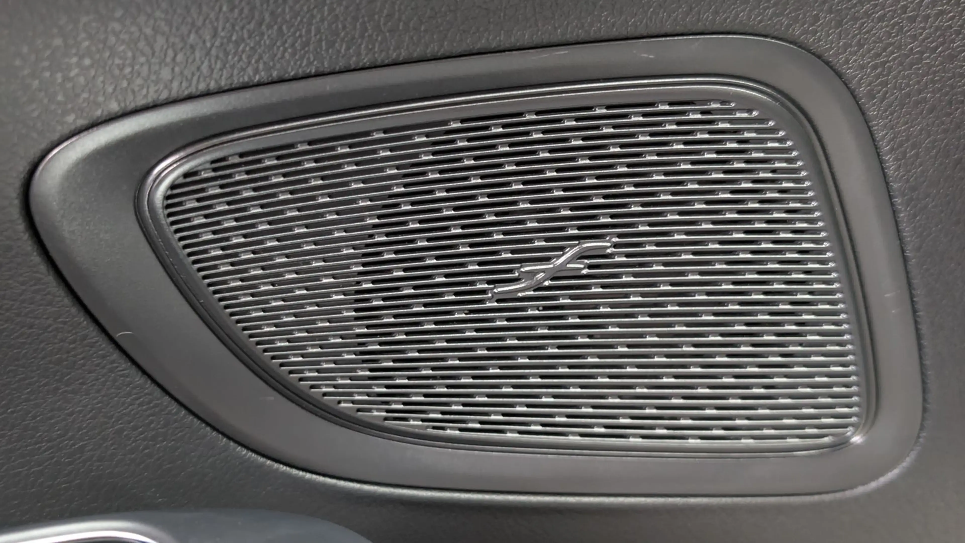 Mercedes-Benz C 220 d AMG BURMESTER*LED*KAM*VIRT*MBUX*AMBI*AHK — photo 13