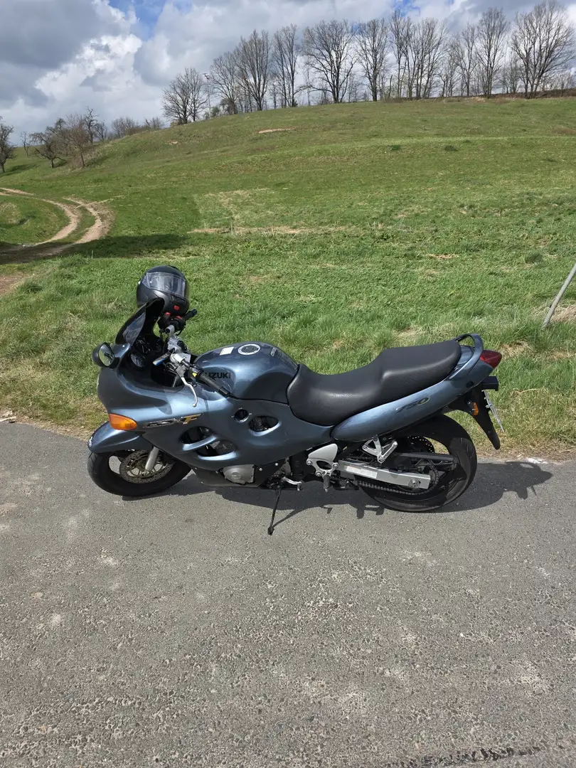 Suzuki GSX 750 Azul - 1