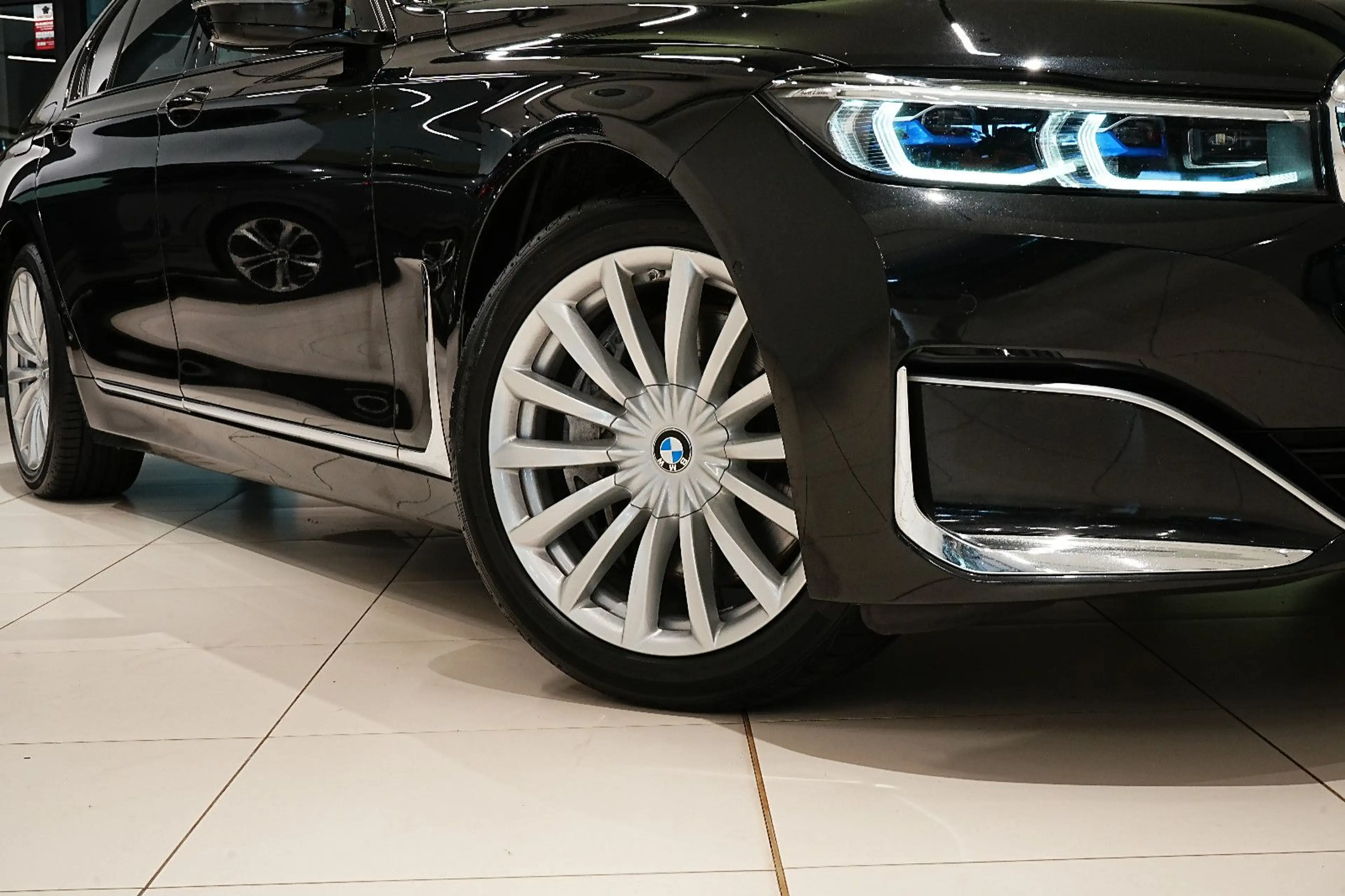 BMW 740 d|HUD|SOFT|LUFT|MEMO|MASSAG|3D|H&K|LASER| — photo 2